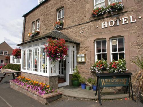 The Wheatsheaf Hotel And Restaurant Swinton  Exterior foto