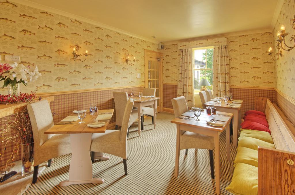 The Wheatsheaf Hotel And Restaurant Swinton  Exterior foto